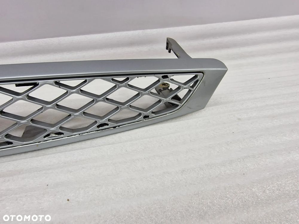 FORD FOCUS MK1 LIFT 01-04 ATRAPA / GRILL PRZEDNI PRZÓD , NR 2M518200AGW , NR AUKCJI GR196 - 6