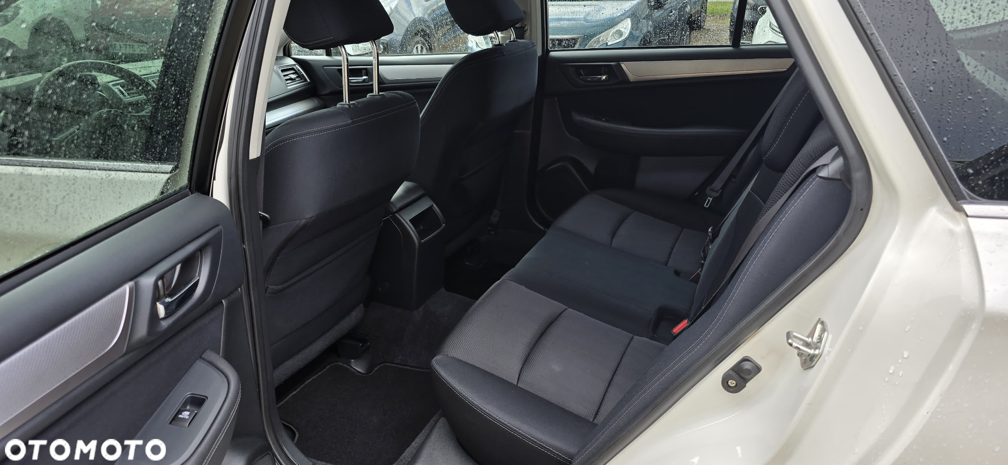 Subaru Outback - 16