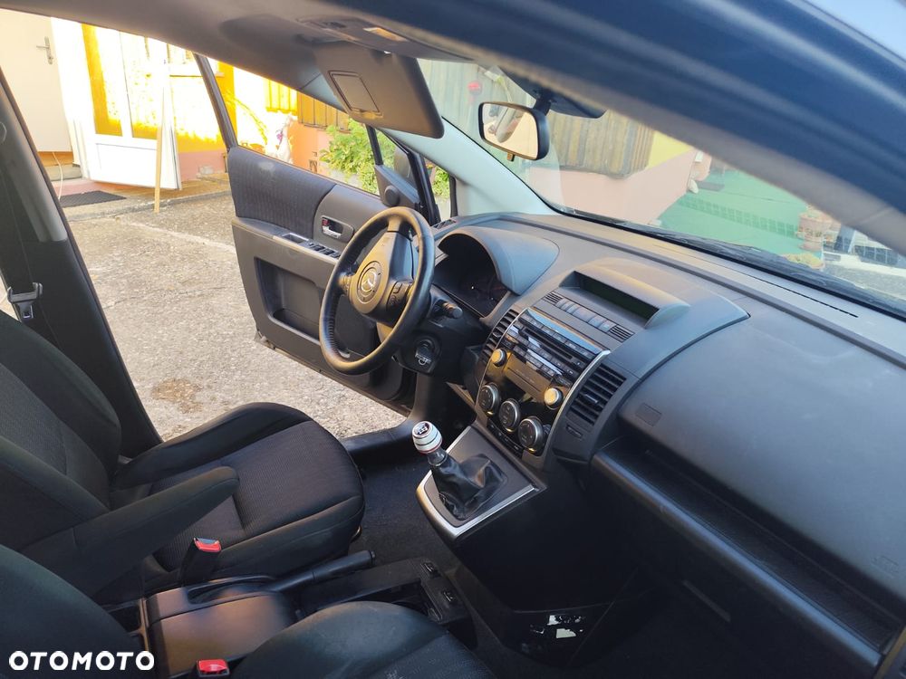 Mazda 5 - 7