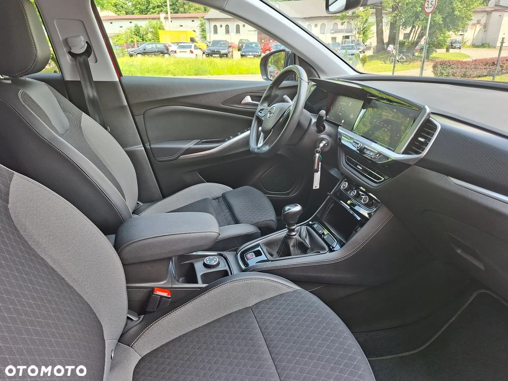 Opel Grandland X - 18