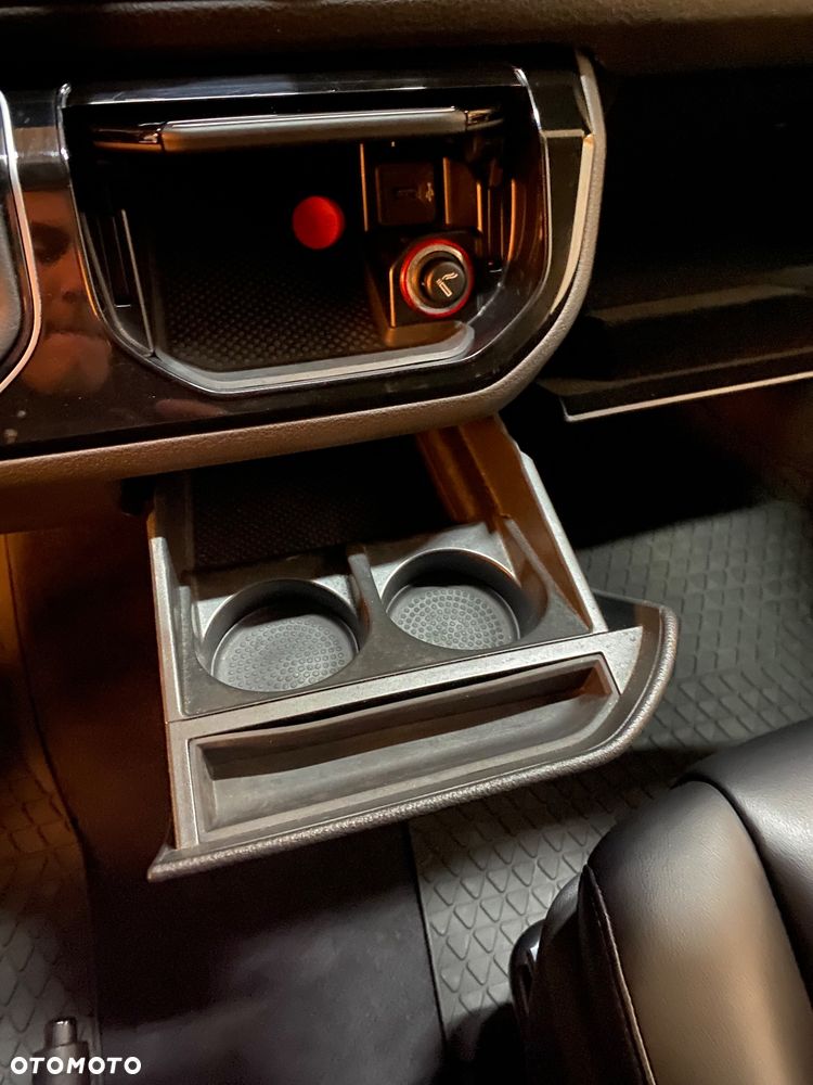 Volkswagen Multivan - 12