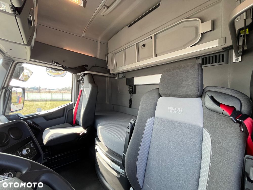 Renault T480 TC High Sleeper Cab - 7