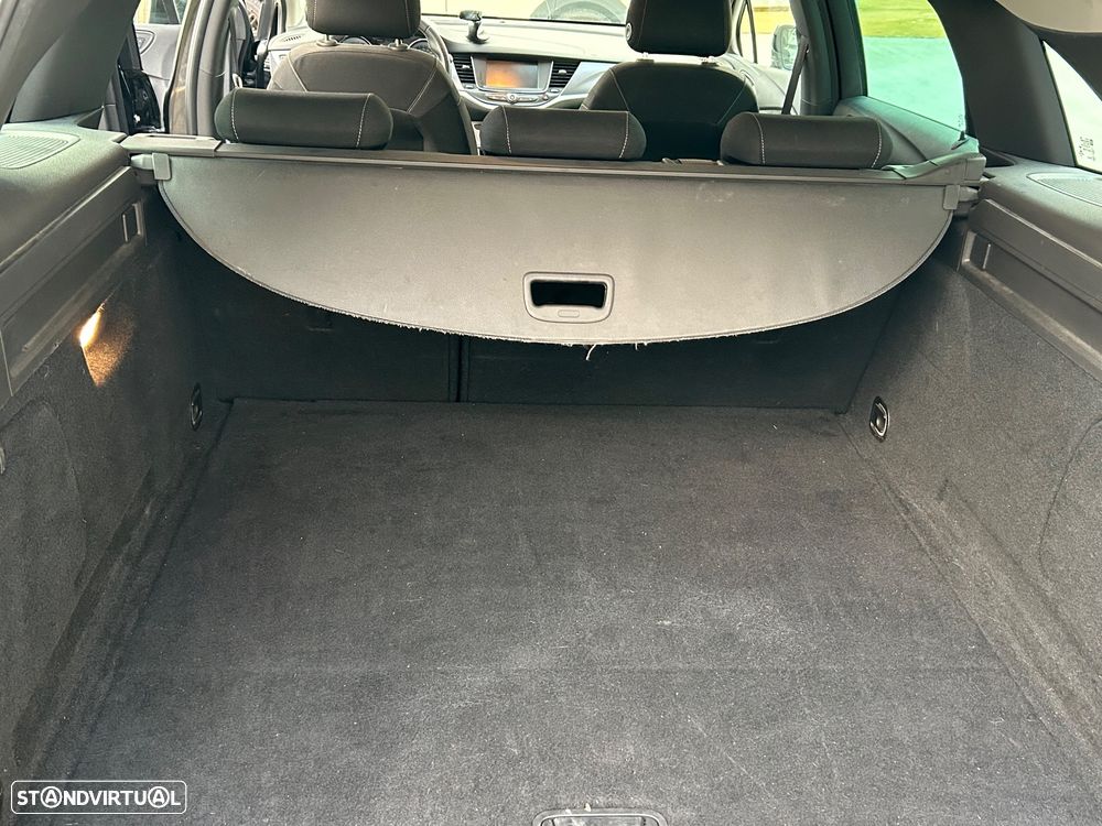 Opel Astra Sports Tourer - 9
