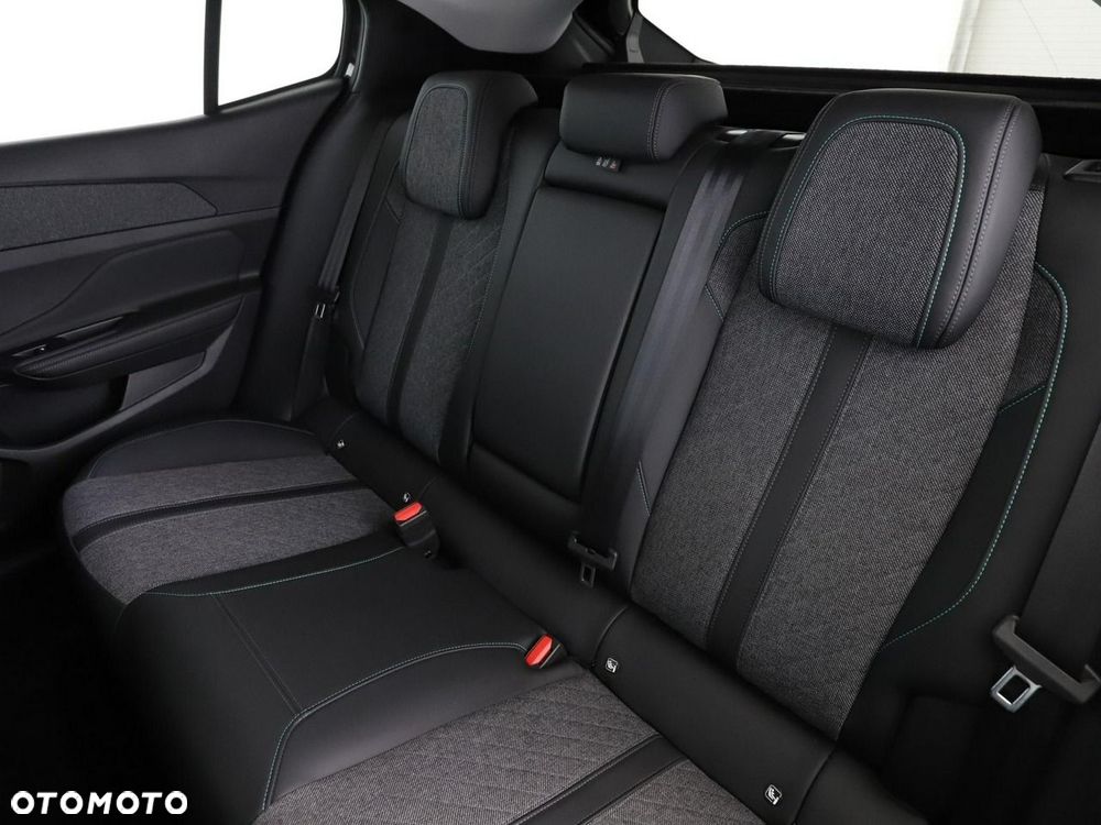 Peugeot 408 1.2 PureTech Allure Pack S&S EAT8 - 18
