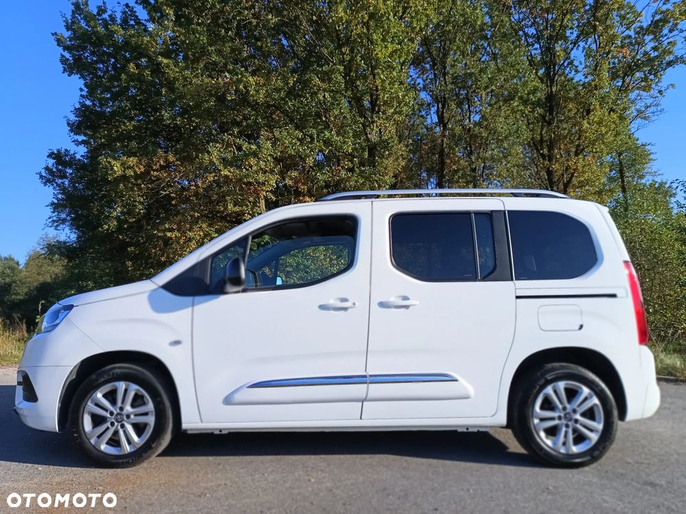 Toyota Proace City Verso 2022 photo 2