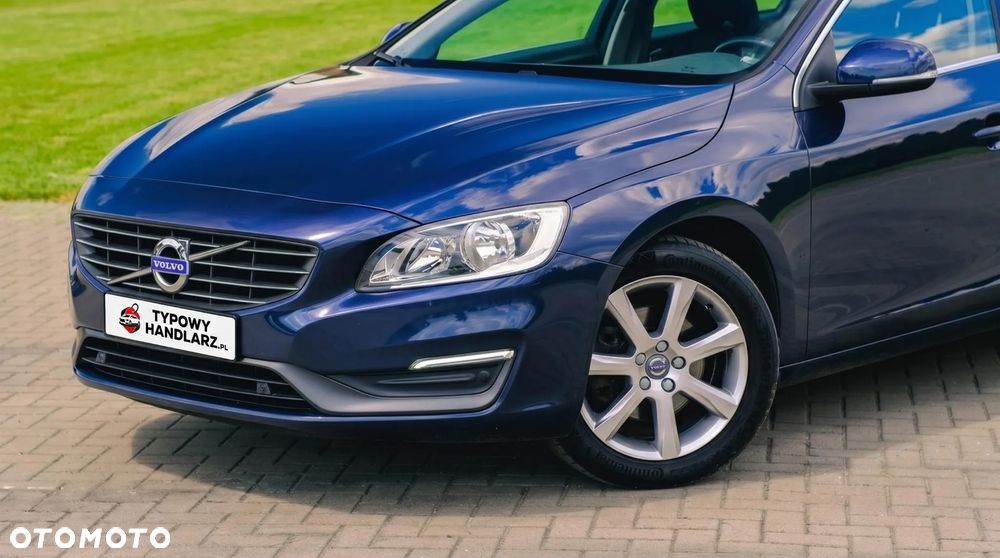 Volvo V60 D4 Drive-E Momentum - 4