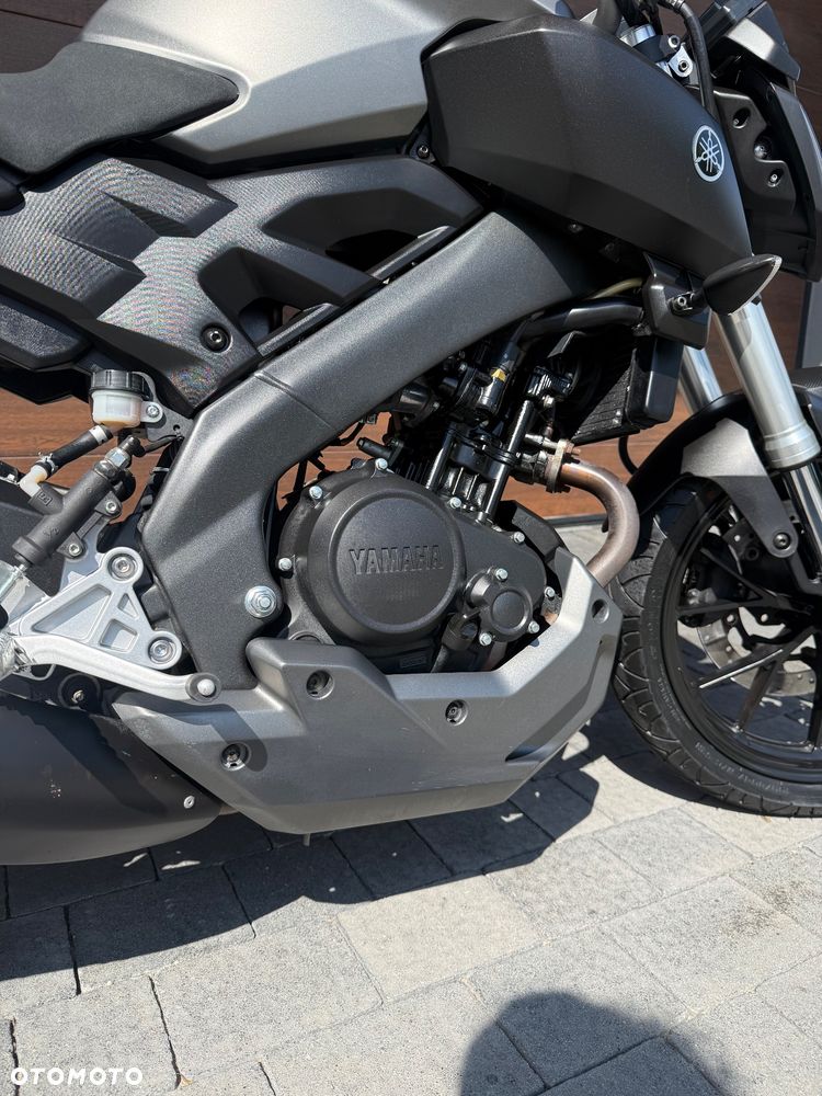 Yamaha MT - 7
