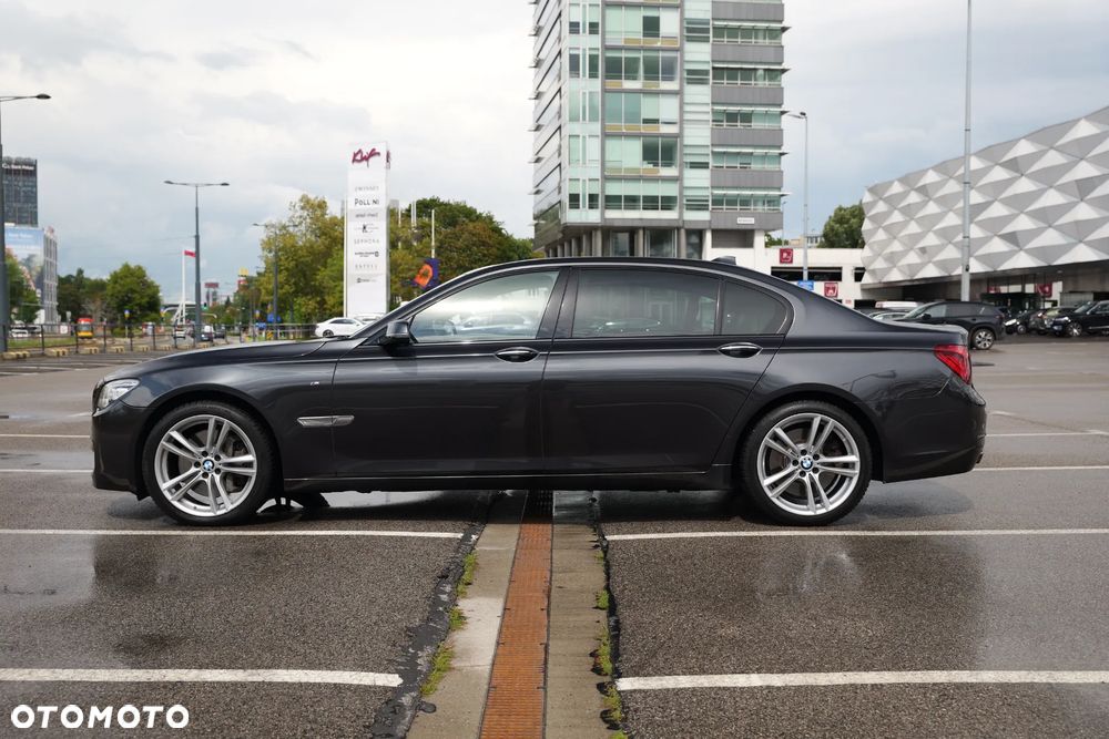 BMW Seria 7 750Ld xDrive Blue Performance Edition Exclusive - 4