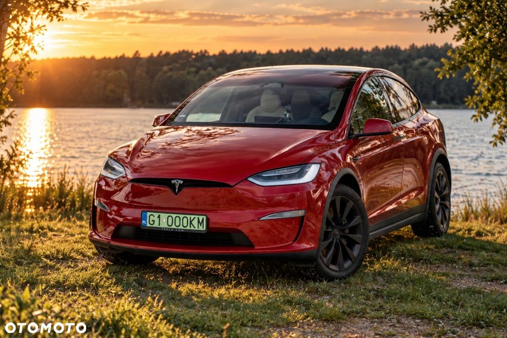 Tesla Model X - 2