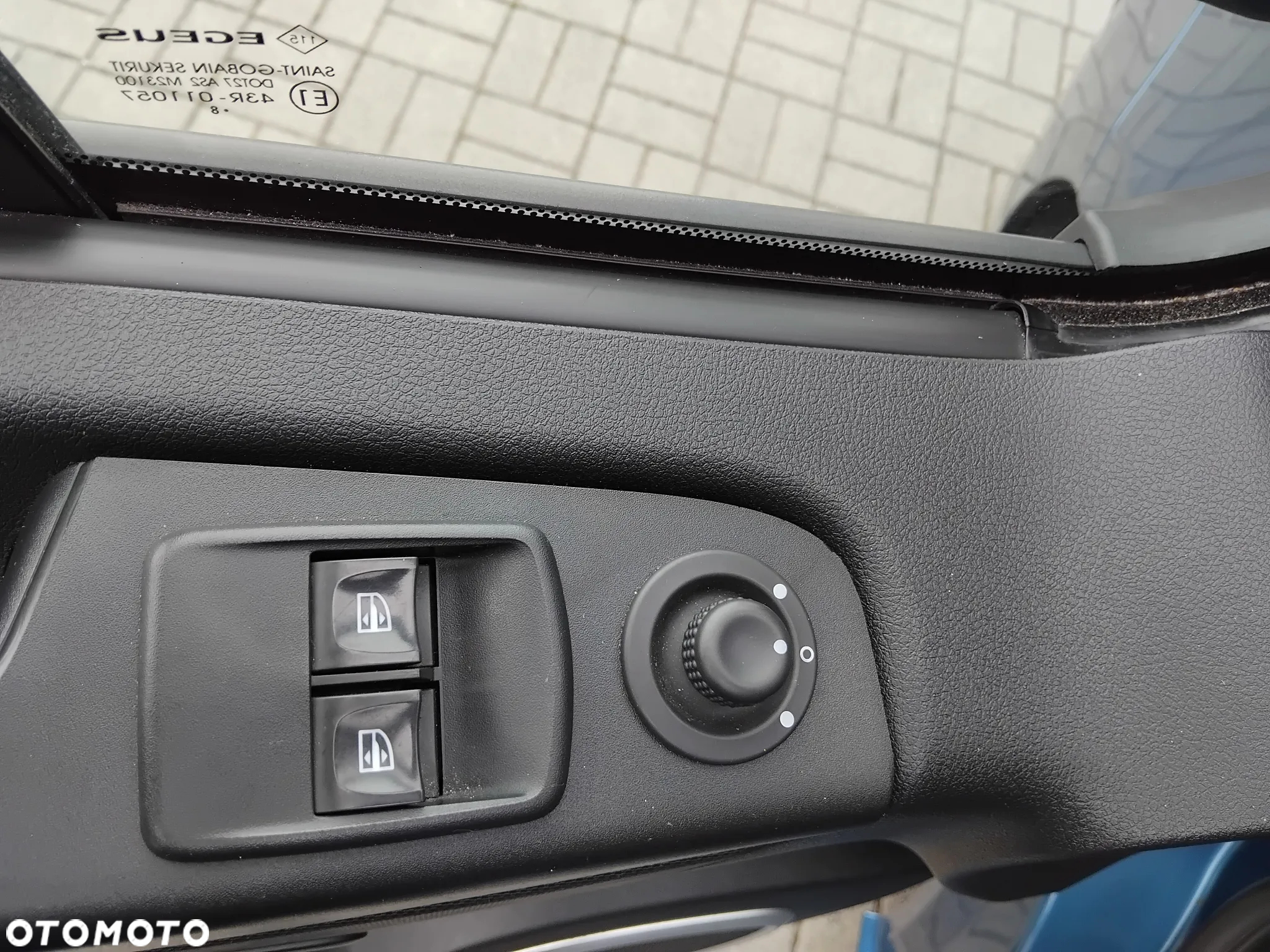 Opel Vivaro L2H1 2.9t Elegance - 26