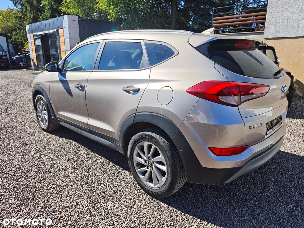 Hyundai Tucson 2.0 CRDi 4WD Automatik Intro Edition - 5