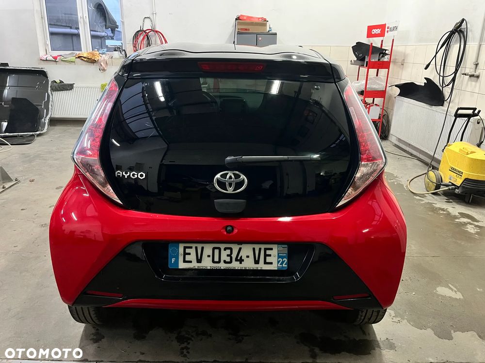 Toyota Aygo x-play Edition S+ - 5