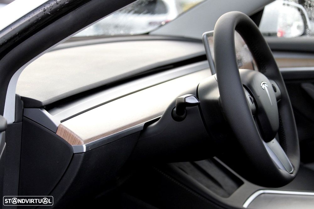 Tesla Model 3 Long Range Tração Traseira - 15