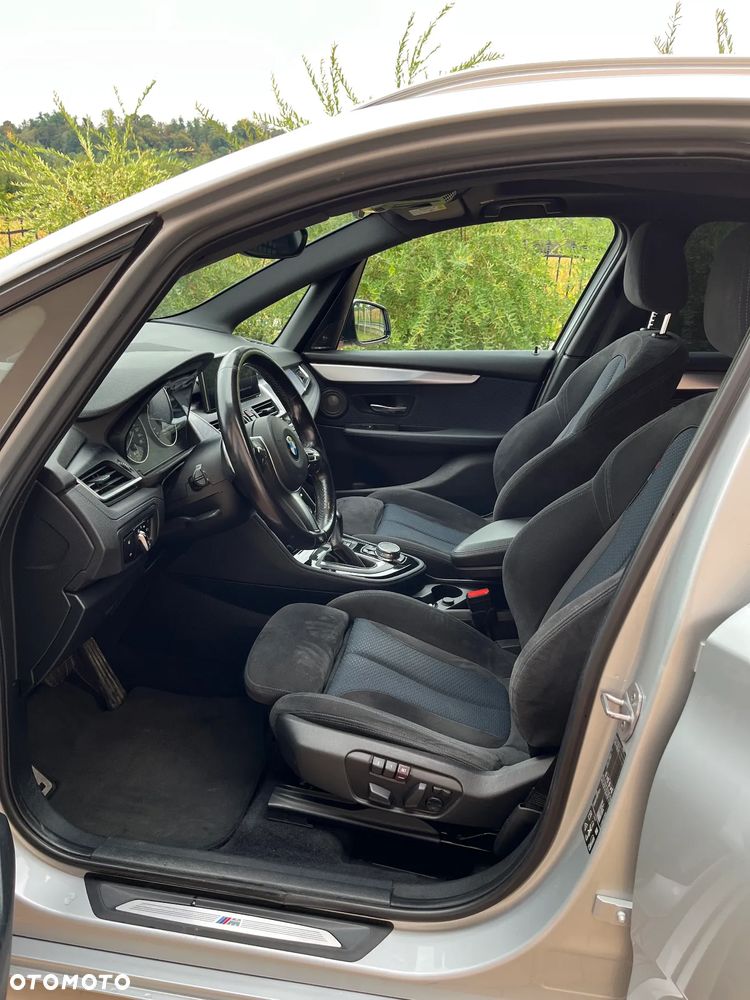 BMW Seria 2 220d M Sport - 7