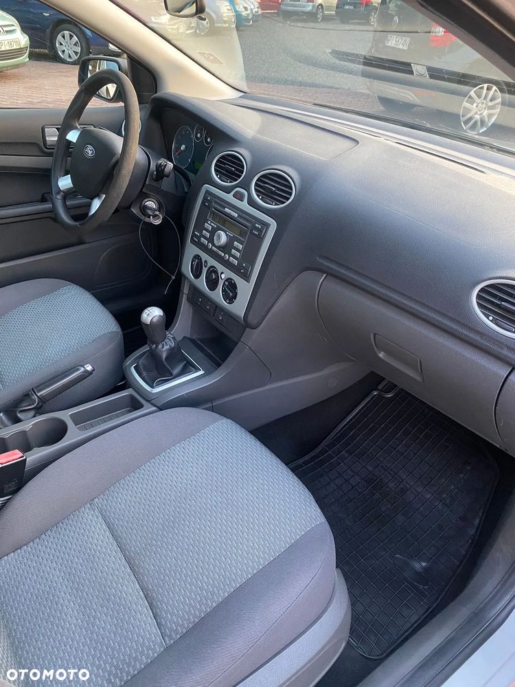 Ford Focus 1.6 16V Fun X - 16