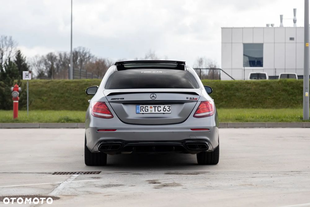 Mercedes-Benz Klasa E AMG 63 S 4-Matic+ - 18