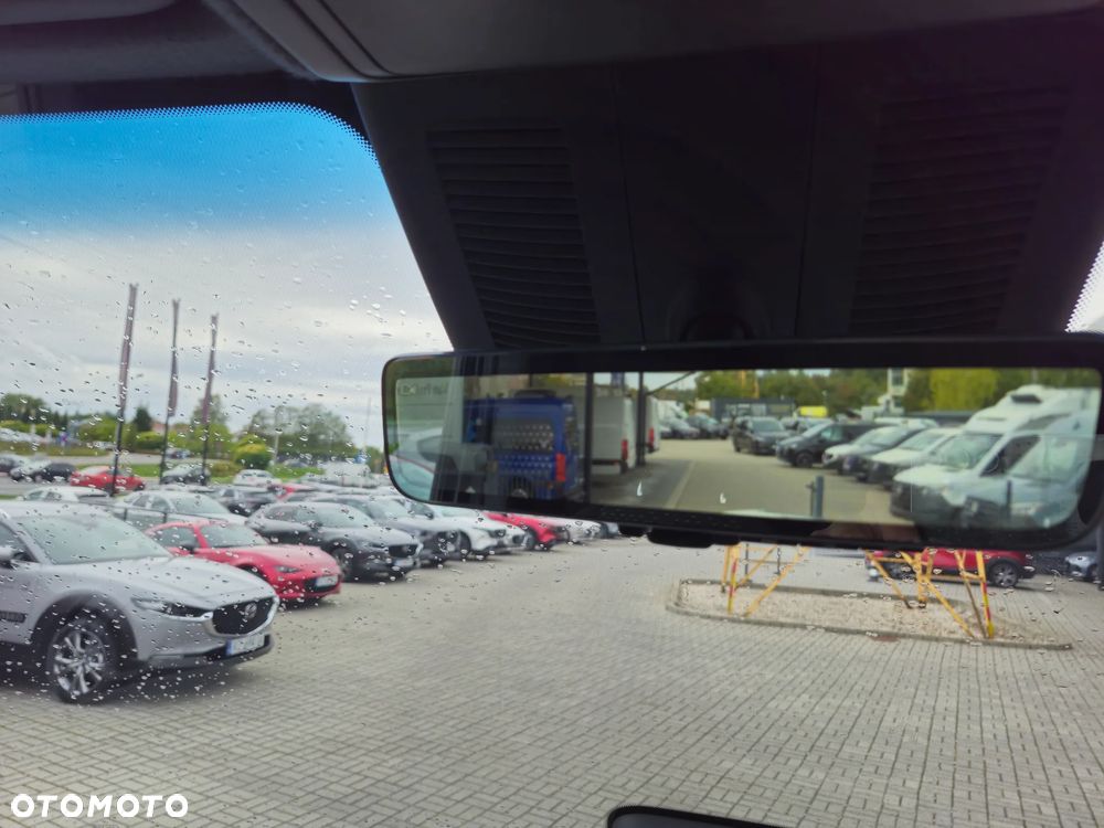 Mercedes-Benz Sprinter - 16
