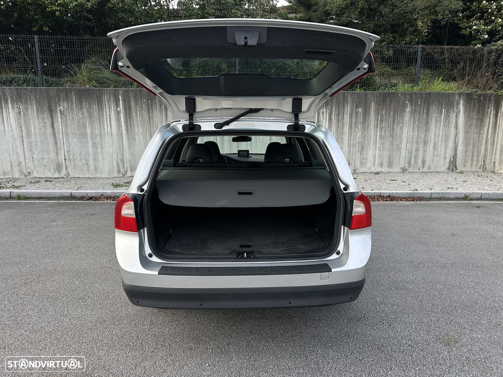 Volvo V70 2.4 D5 Summum Geartronic - 13