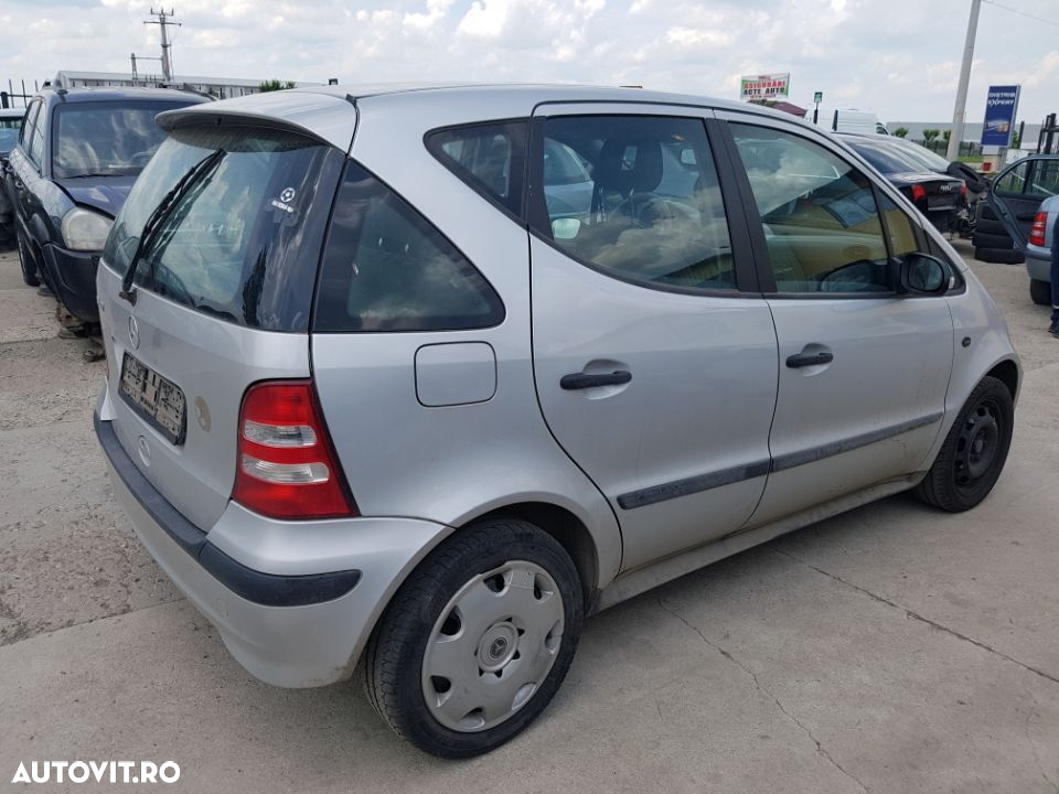 Dezmembrez Mercedes-Benz A 140 - 4