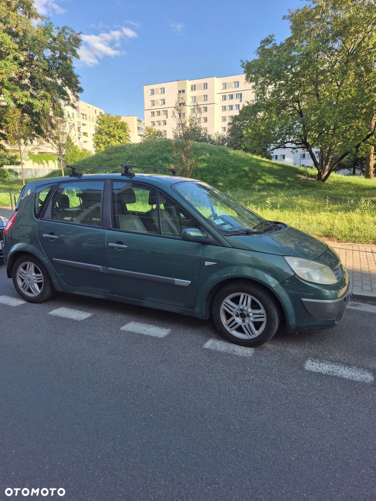 Renault Scenic 1.6 Confort Privilege - 1