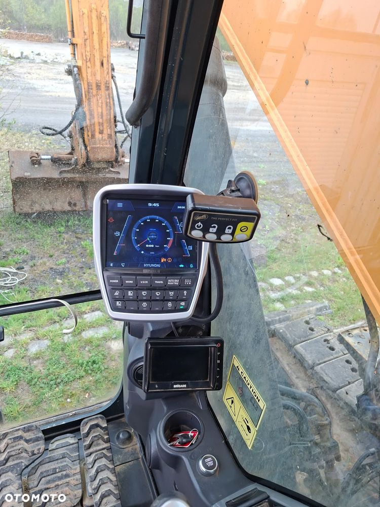 Hyundai HX235 LCR - 27