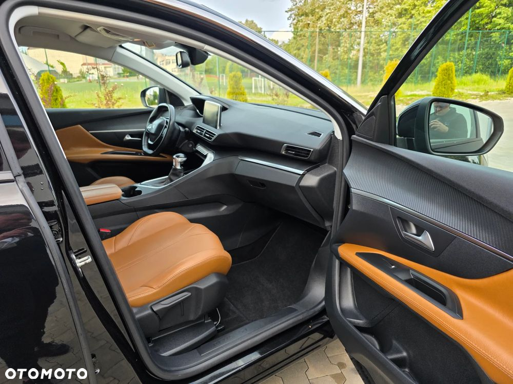 Peugeot 3008 - 23