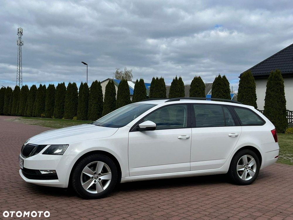 Skoda Octavia 1.6 TDI Ambition - 12