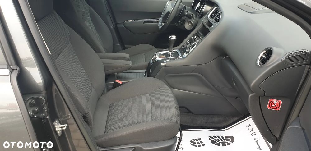 Peugeot 5008 - 13
