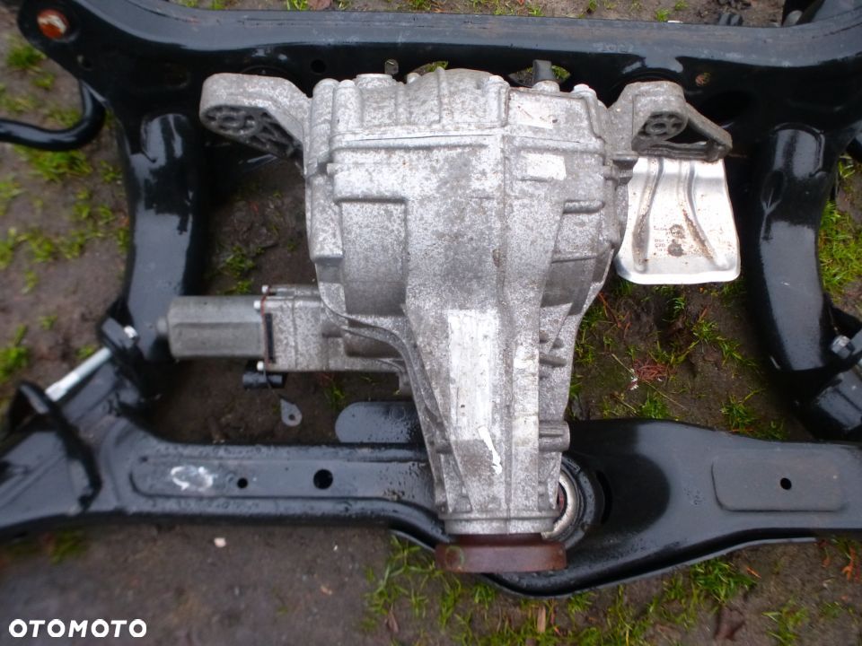 DYFER MOST TYŁ PORSCHE MACAN TURBO S  95B525016N gwa!!! - 1