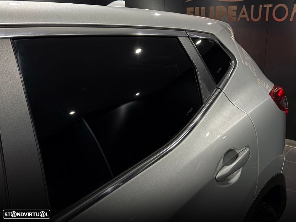 Nissan Qashqai 1.5 dCi N-Connecta - 10