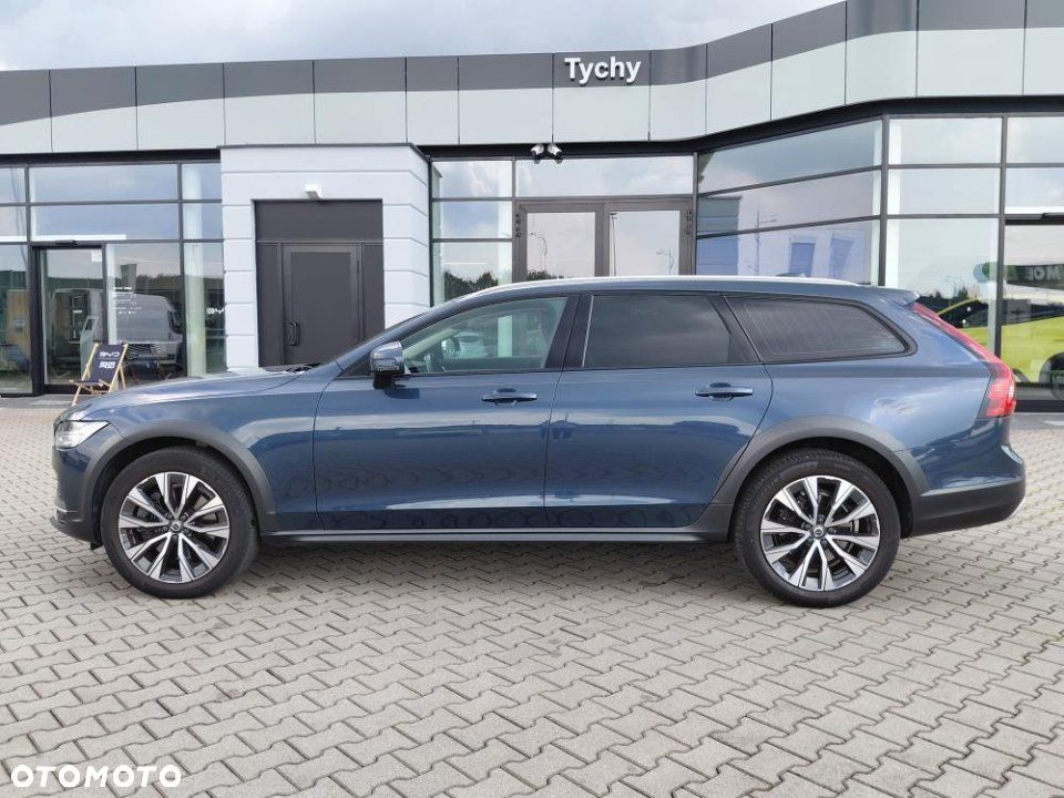 Volvo V90 Cross Country - 2