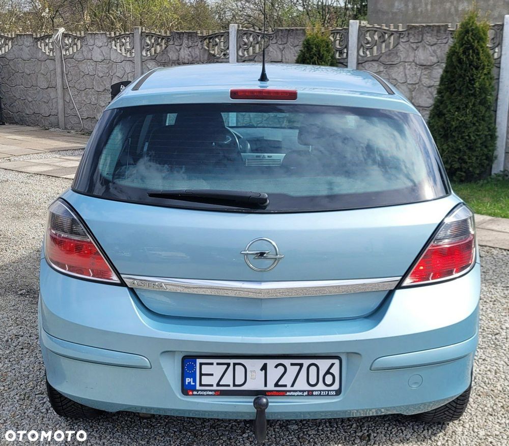 Opel Astra - 32