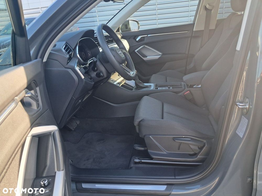 Audi Q3 - 23