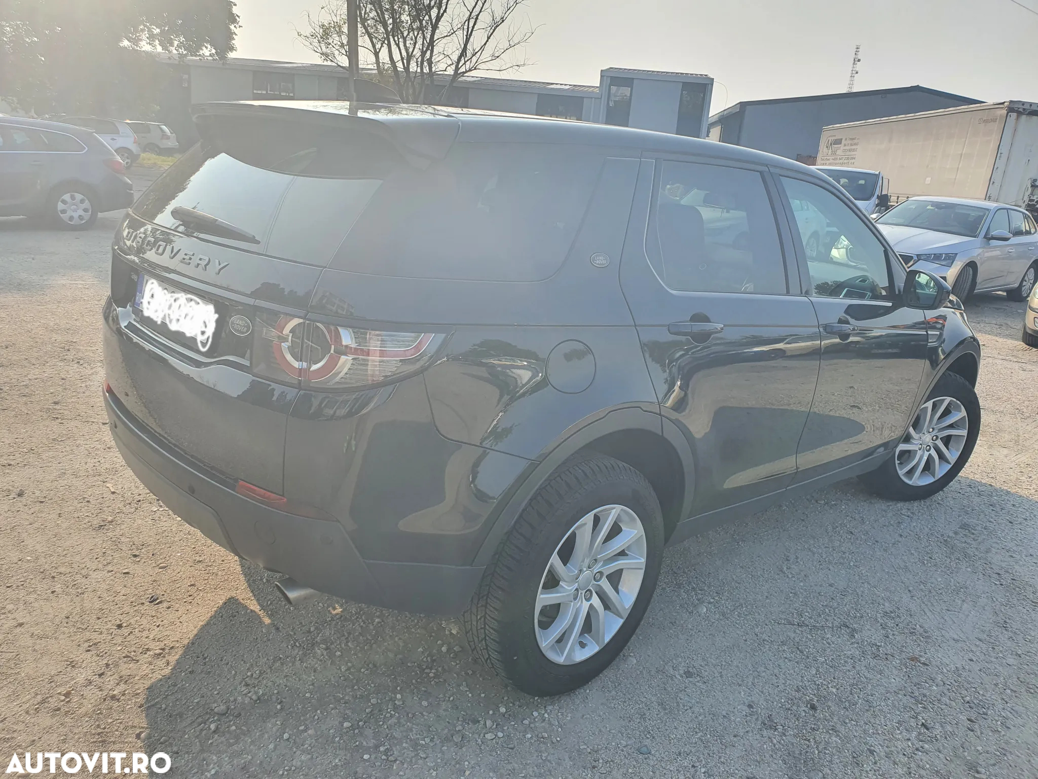Land Rover Discovery Sport 2.0 l TD4 HSE Luxury Aut. - 4