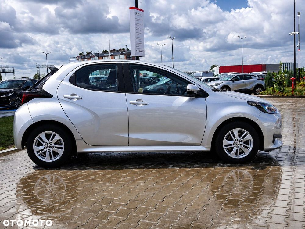 Toyota Yaris - 5