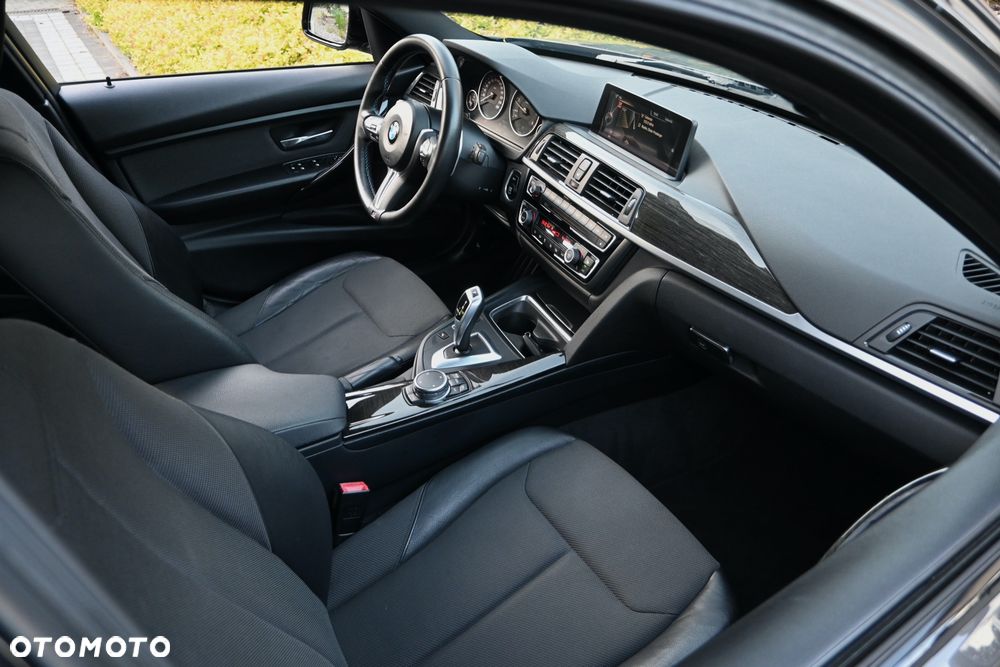 BMW Seria 3 320d Sport-Aut Luxury Line - 20