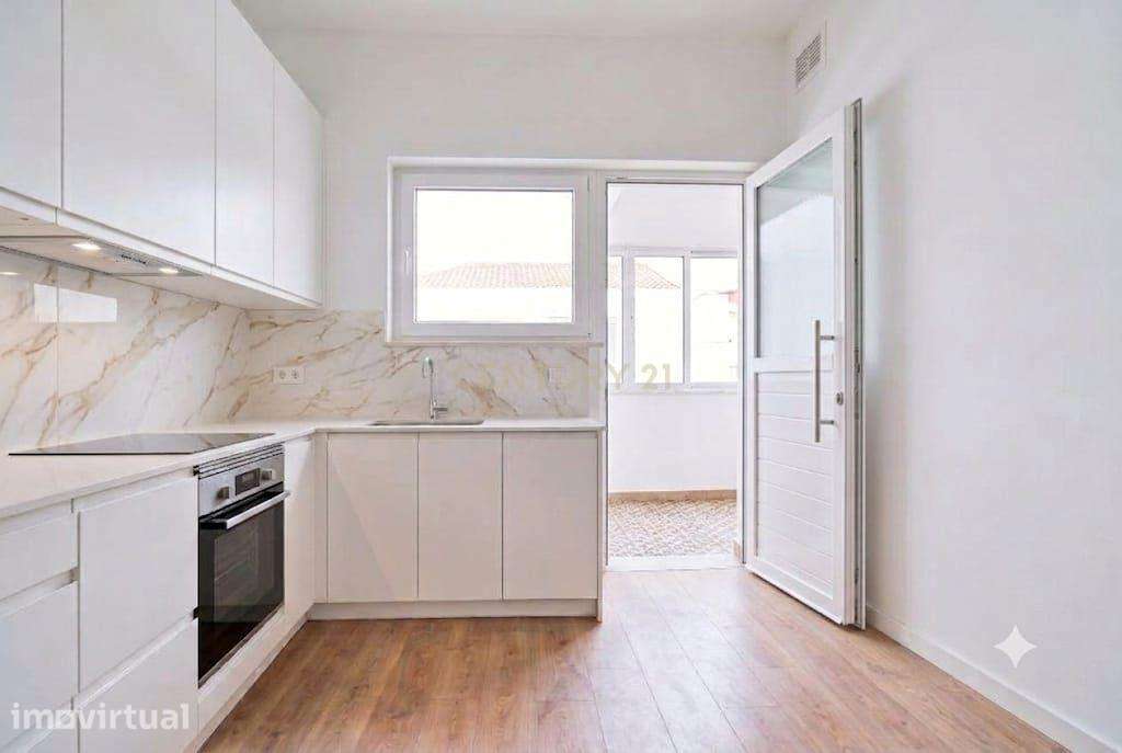 T2 Chave na Mão - Em Remodelação Total - Oportunidade a Estrear á entr - Grande imagem: 5/26