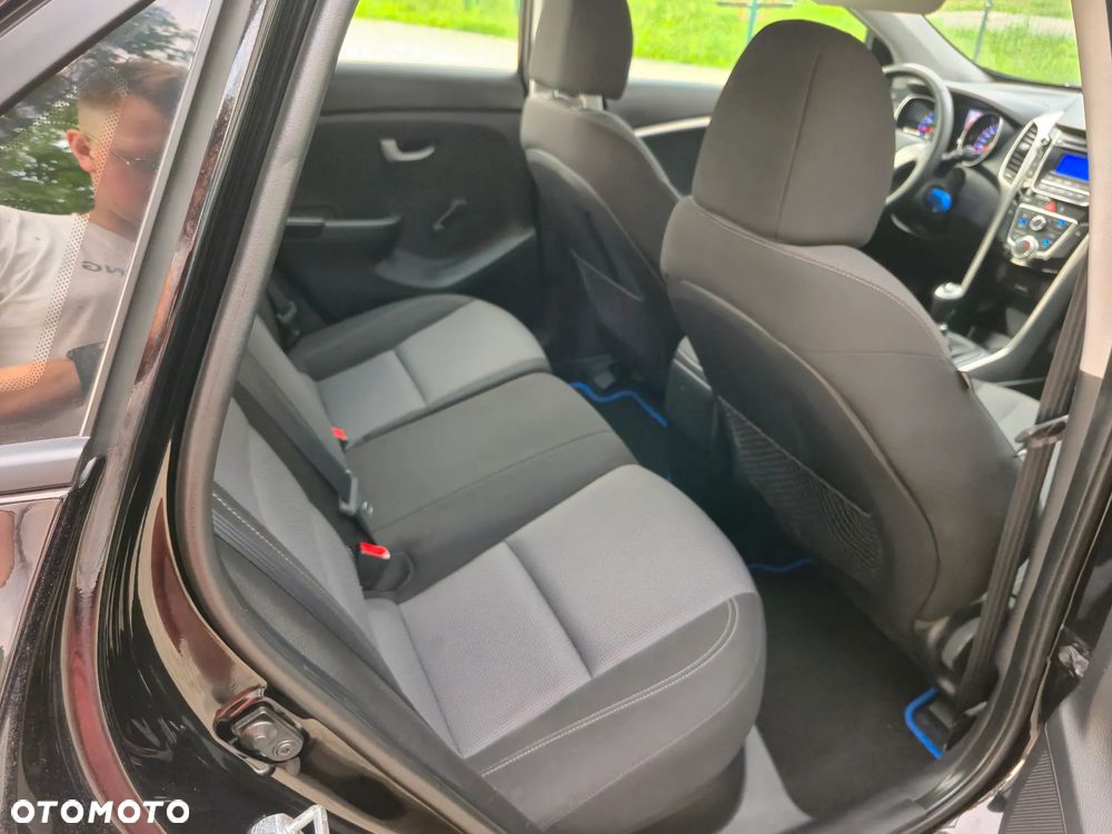 Hyundai i30 blue 1.6 GDI Style - 22