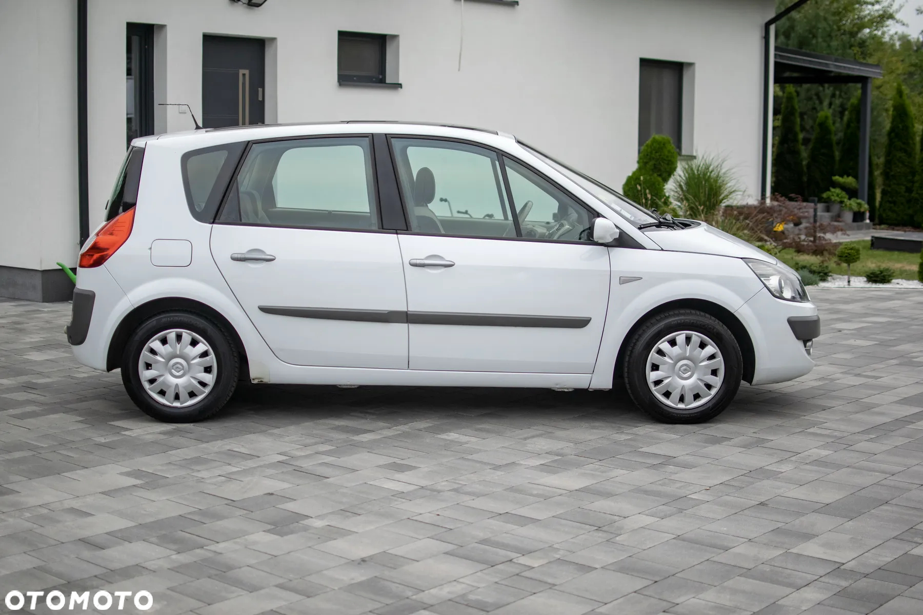 Renault Scenic - 13