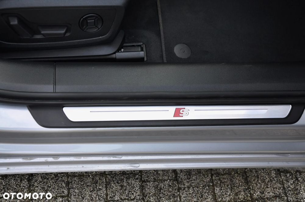 Audi A6 Avant - 32