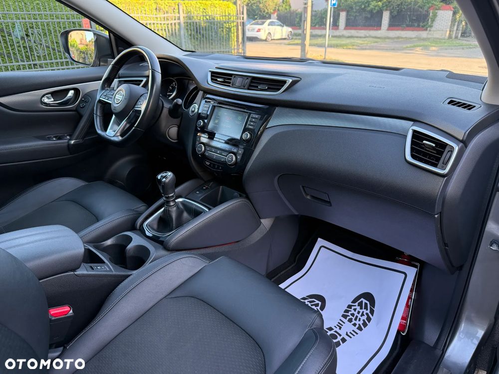 Nissan Qashqai 1.3 DIG-T MHEV Tekna - 18