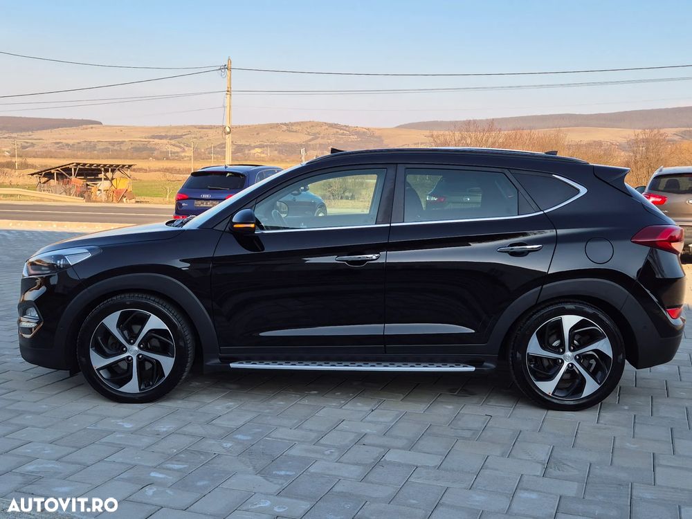 Hyundai Tucson 2.0 CRDI 4WD Automatik 25 Jahre - 33