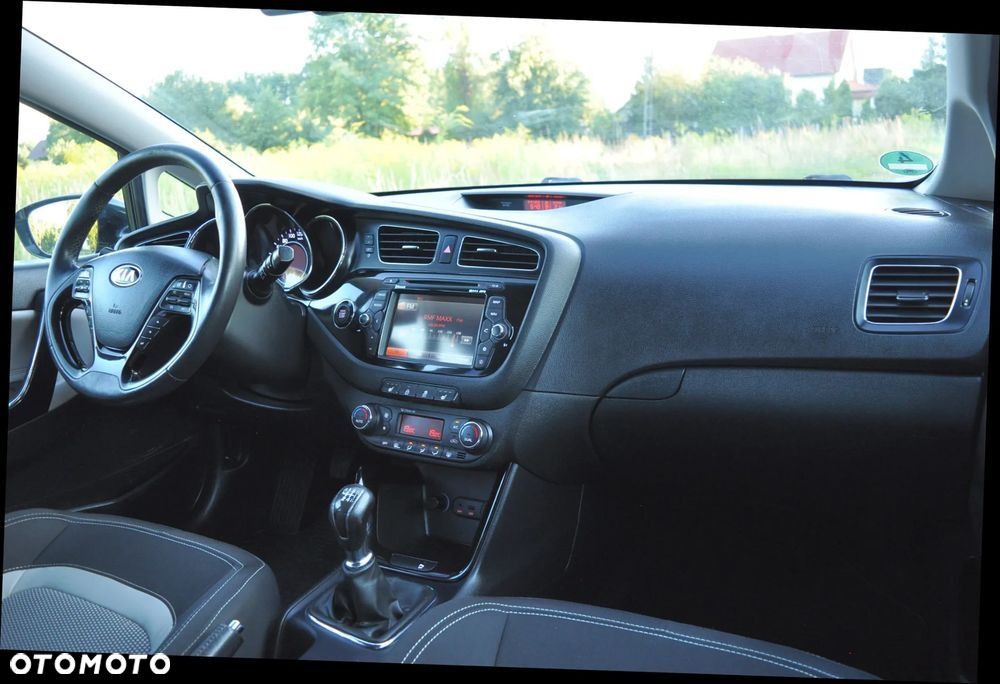 Kia Ceed 1.6 GDI Platinum Edition - 26
