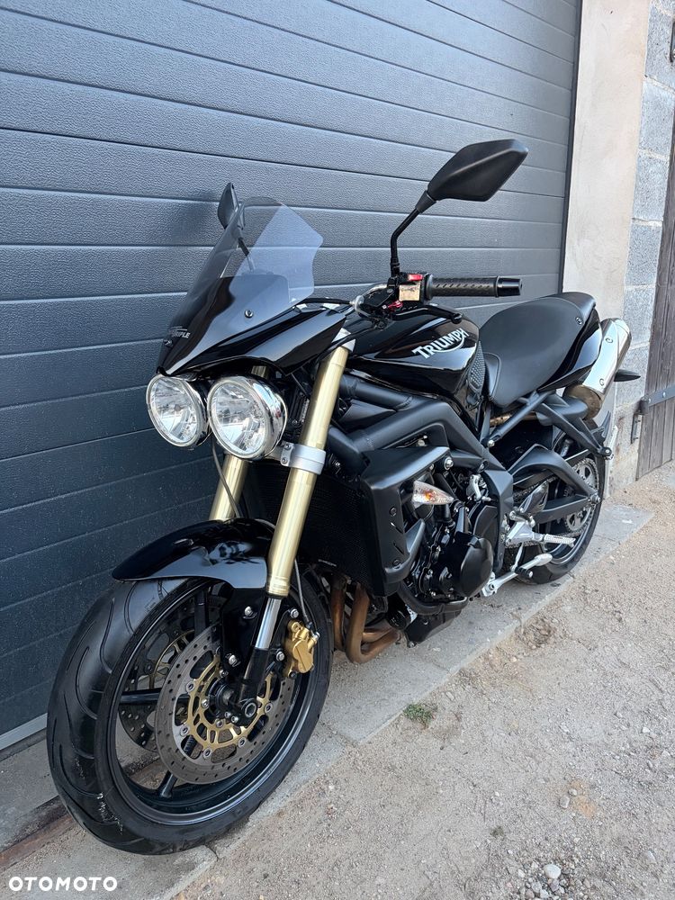 Triumph Street Triple - 4