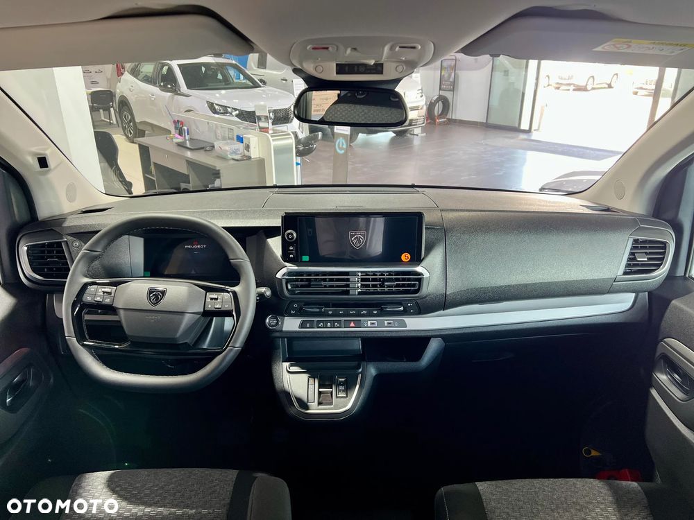 Peugeot Traveller 2.2 BlueHDi Long Business EAT8 - 12
