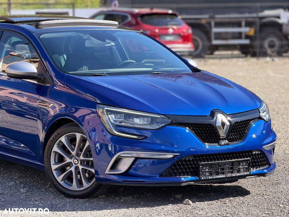 Renault Megane ENERGY TCe 205 EDC GT - 31