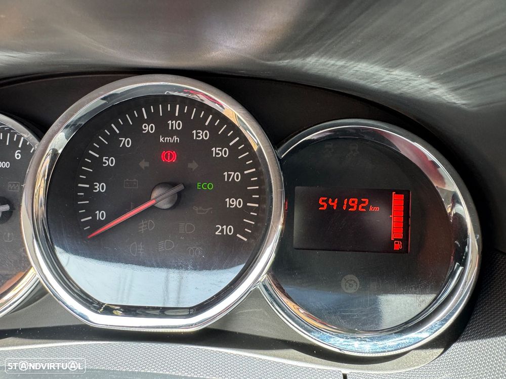Dacia Duster 1.5 dCi Prestige 4WD - 18