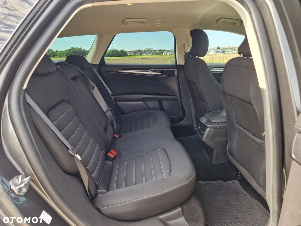 Ford Mondeo - 24