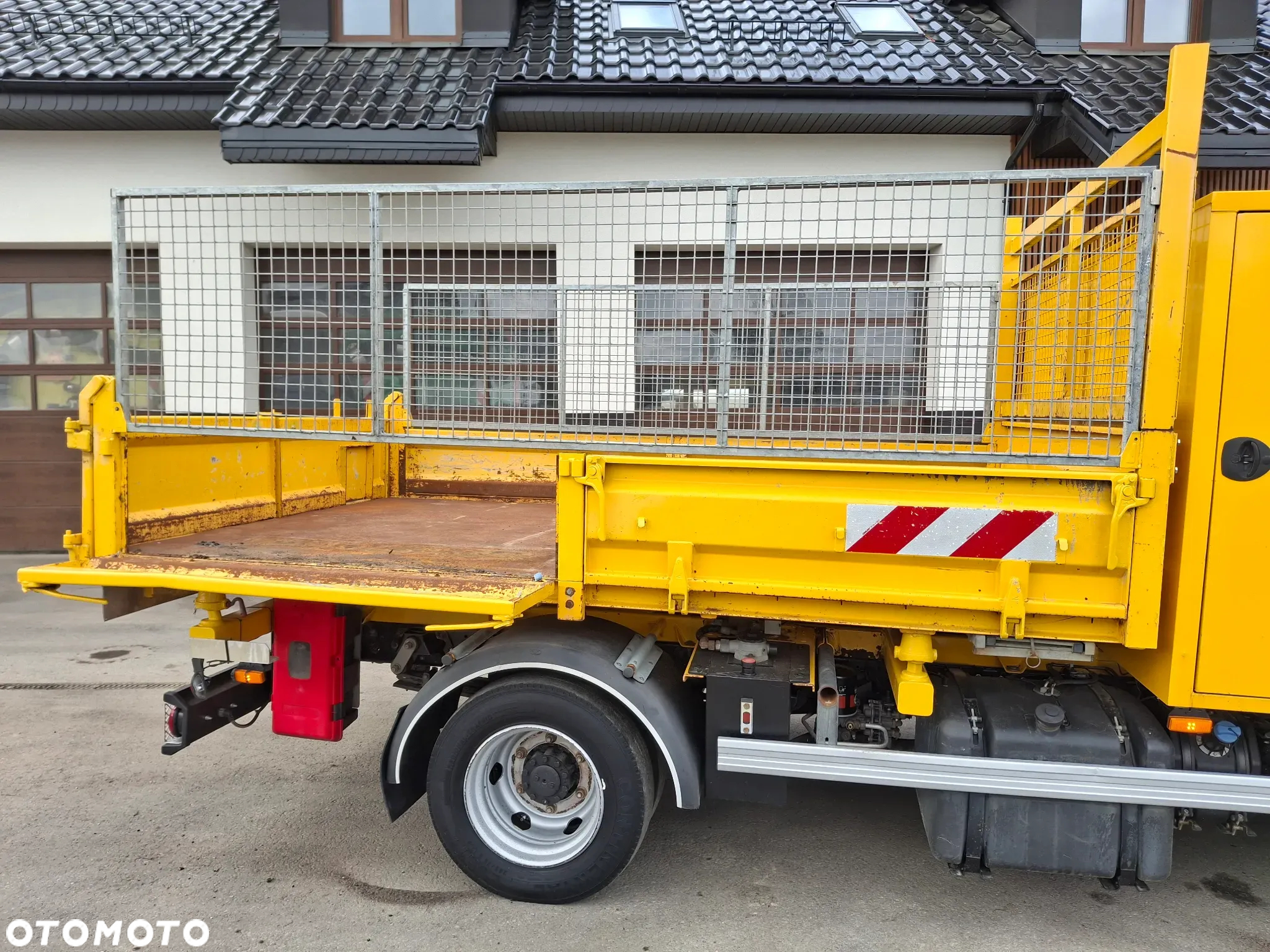 Renault D7.5 Wywrotka Kipper 3 Strony Hak Euro 6 2015r 3 Miejsca Skrzynia Dzielone Burty Bliźniak 7500 KG - 11