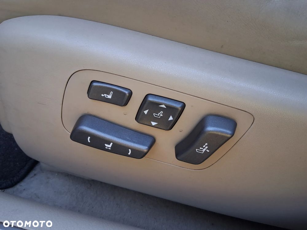Lexus LS - 17